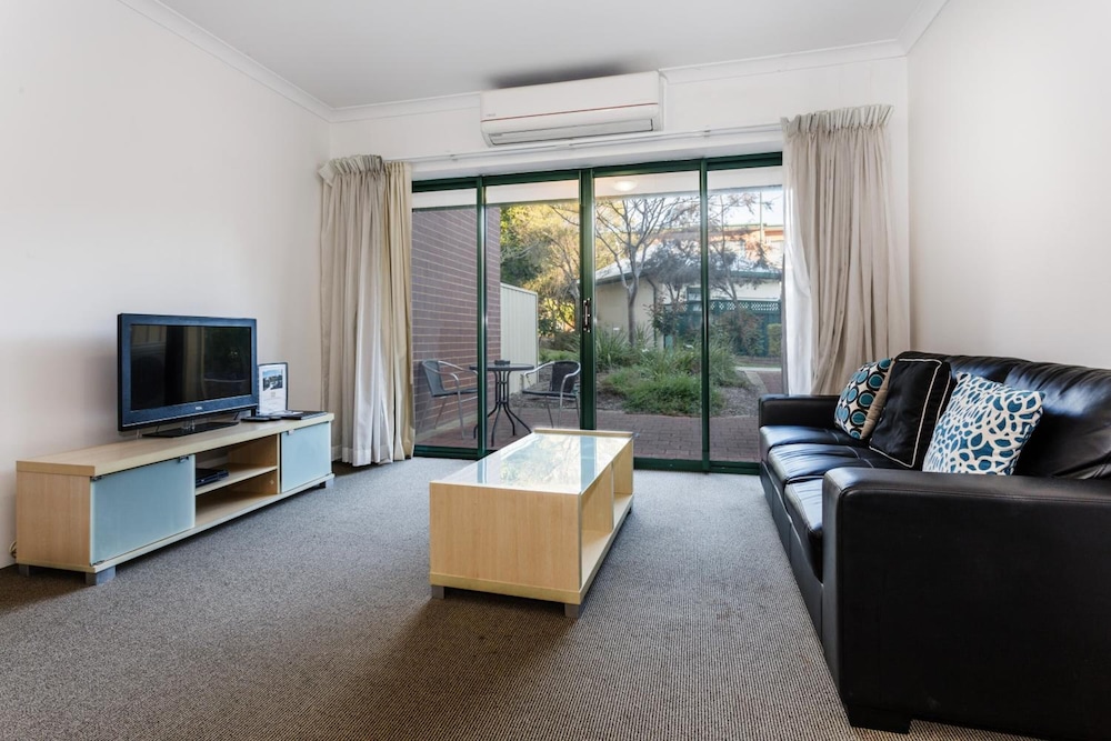 Perth Ascot Central Apartment Hotel 30/68