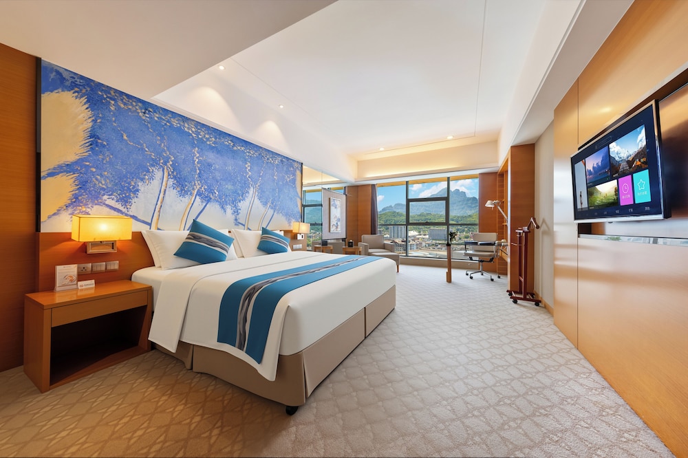 King Maker Grand Hotel 18/49