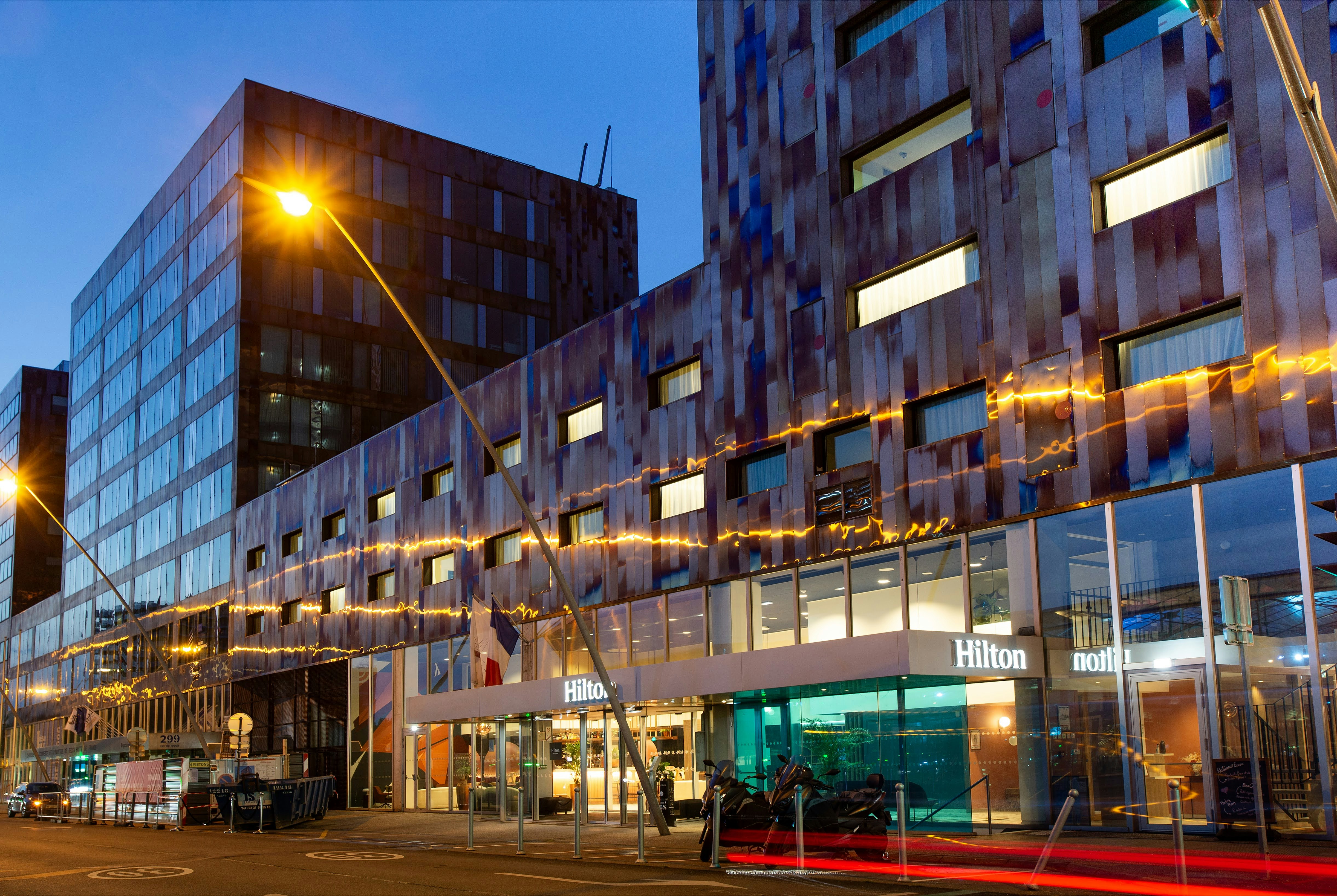 Hilton Lille 8/50