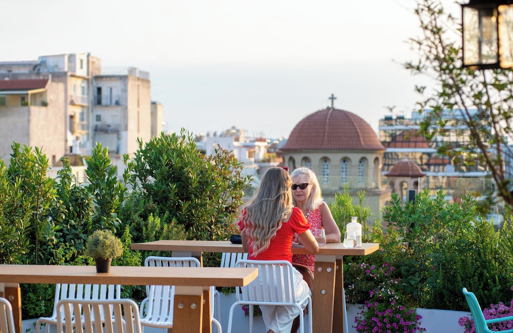 B4b Athens Signature Hotel 72/77