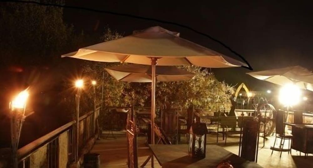 Green Acorn Guesthouse 3/24