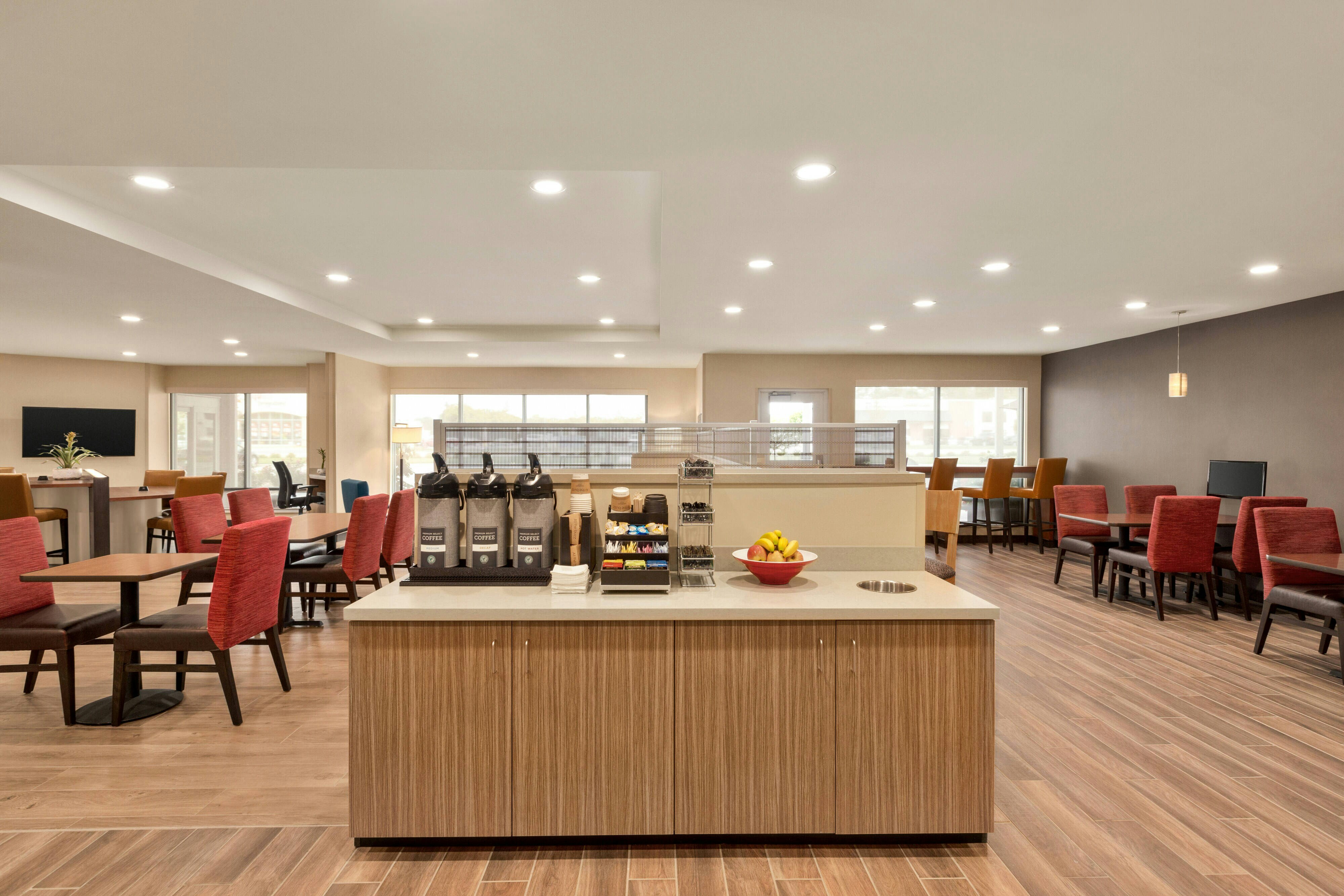 TownePlace Suites by Marriott Cedar Rapids Marion 16/20