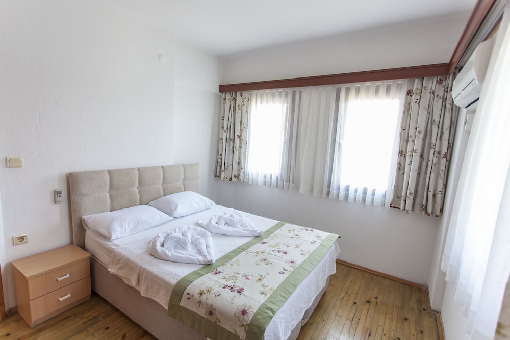 Mevsim Otel 4/13