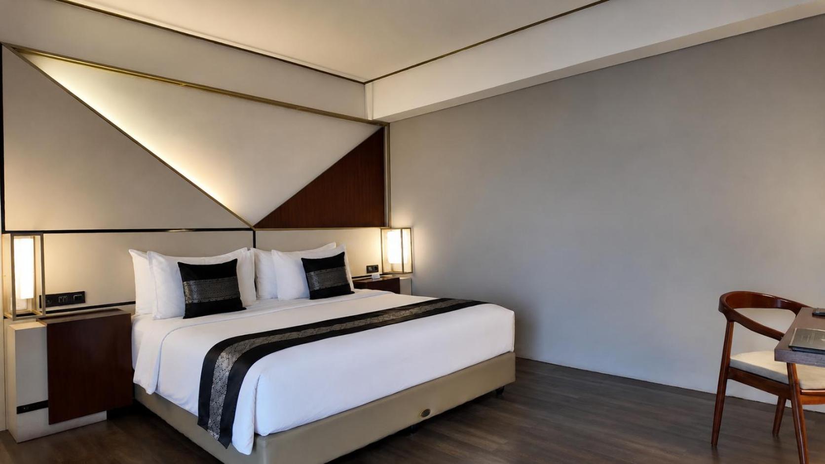 Rayz Umm Hotel 7/50