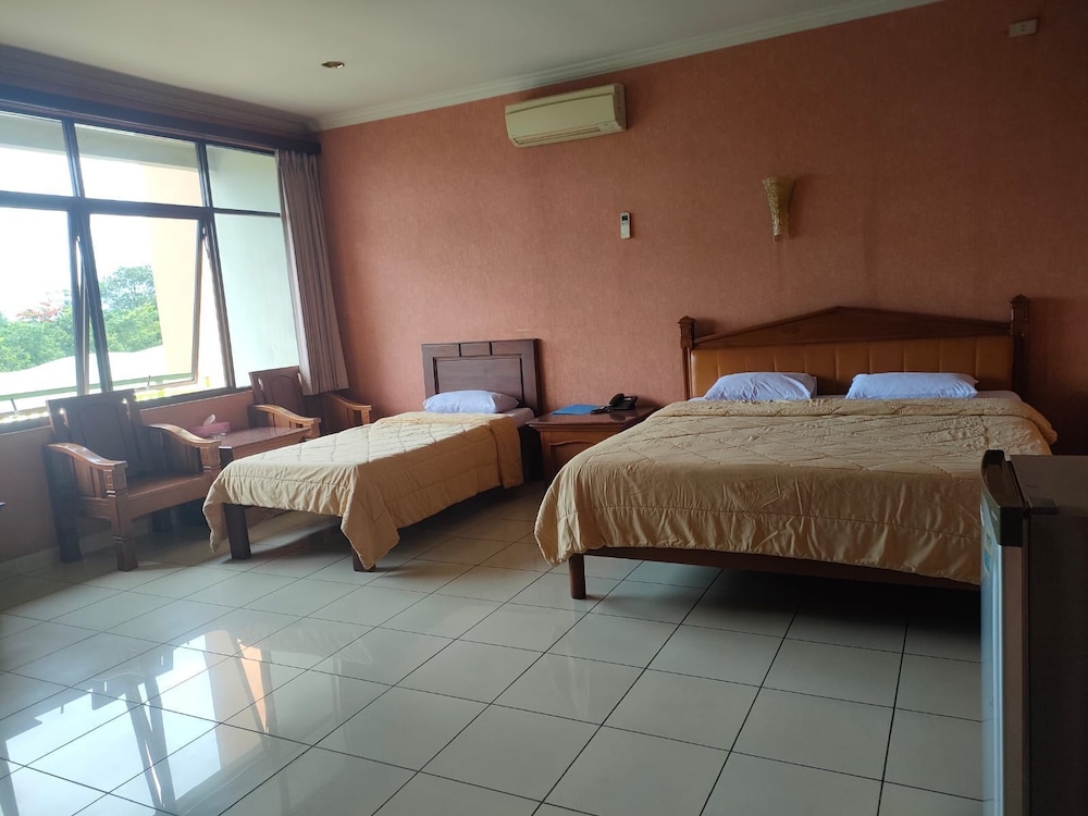 Hotel 678 Cawang 10/34