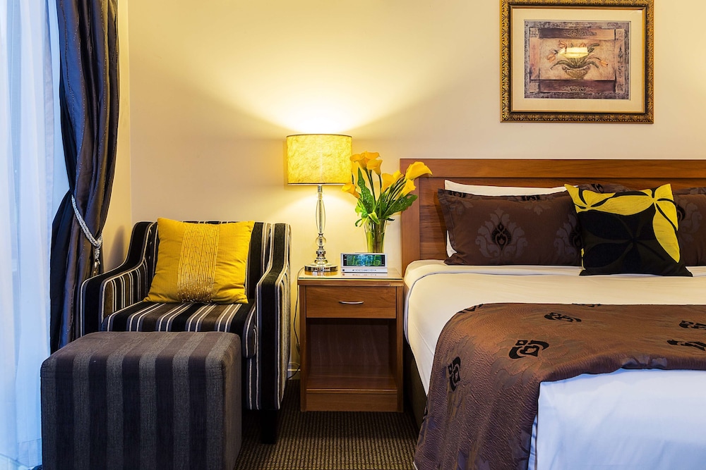 Best Western Newmarket Inn & Suites 53/58