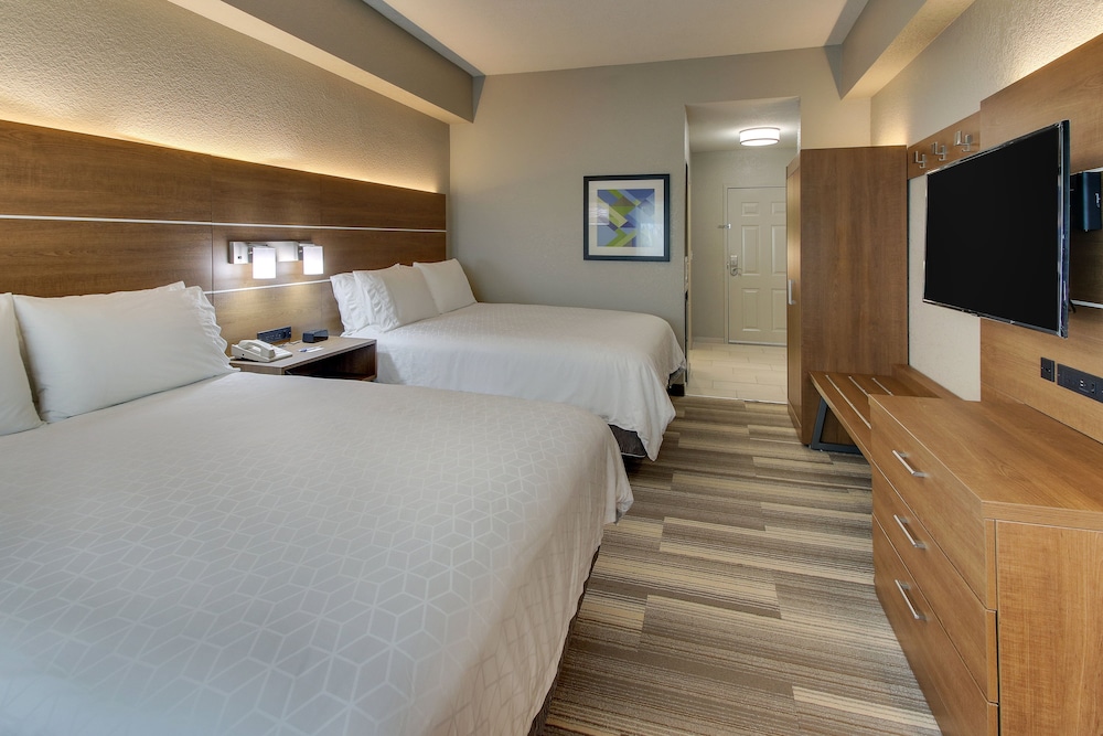 Holiday Inn Express West Palm Beach Metrocentre 26/74