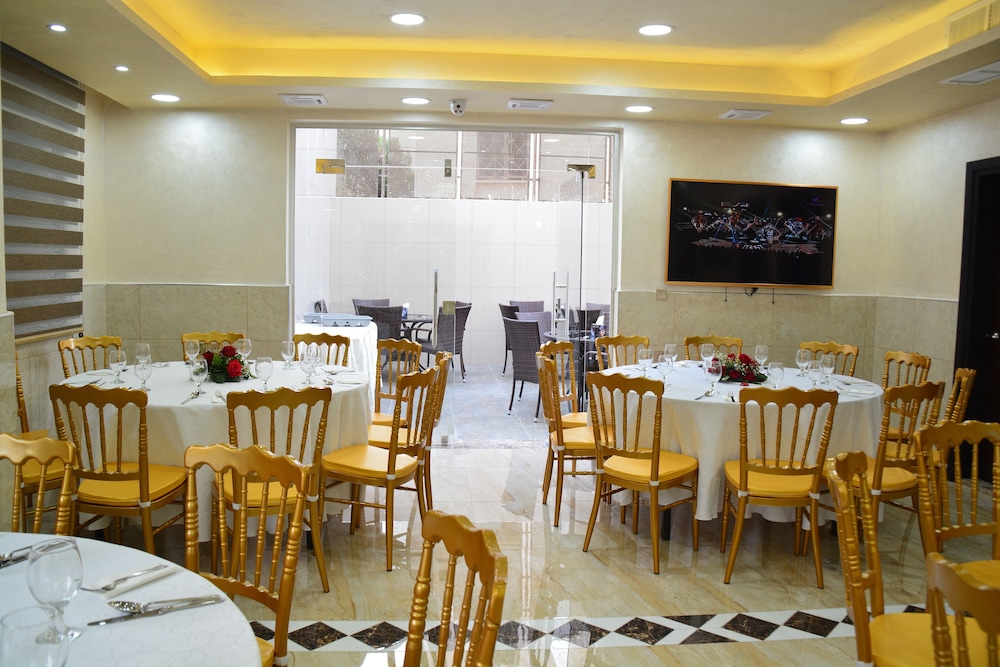 Al Jamal Hotel 40/50