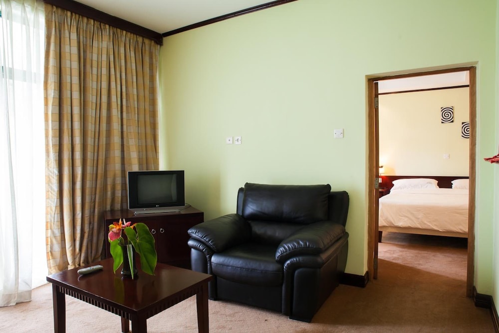 GORILLAS LAKE KIVU HOTEL 19/49