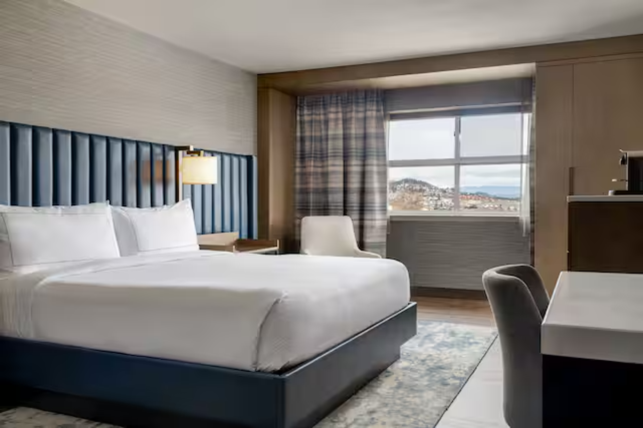 DoubleTree by Hilton Kelowna — 5
