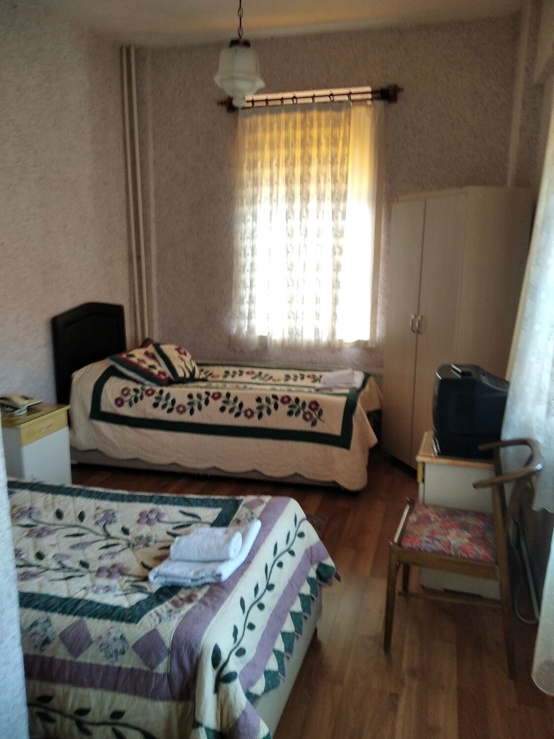 STANDARD, TWIN BEDS