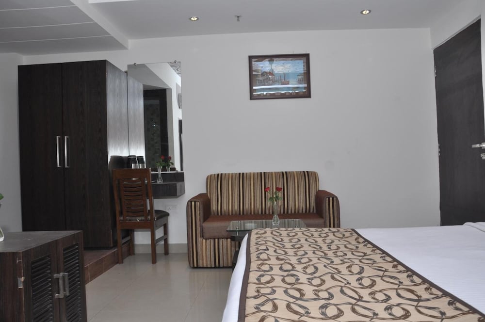 HOTEL GALAXY 18/32