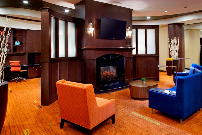 Courtyard by Marriott West Homestead Waterfront 16/26