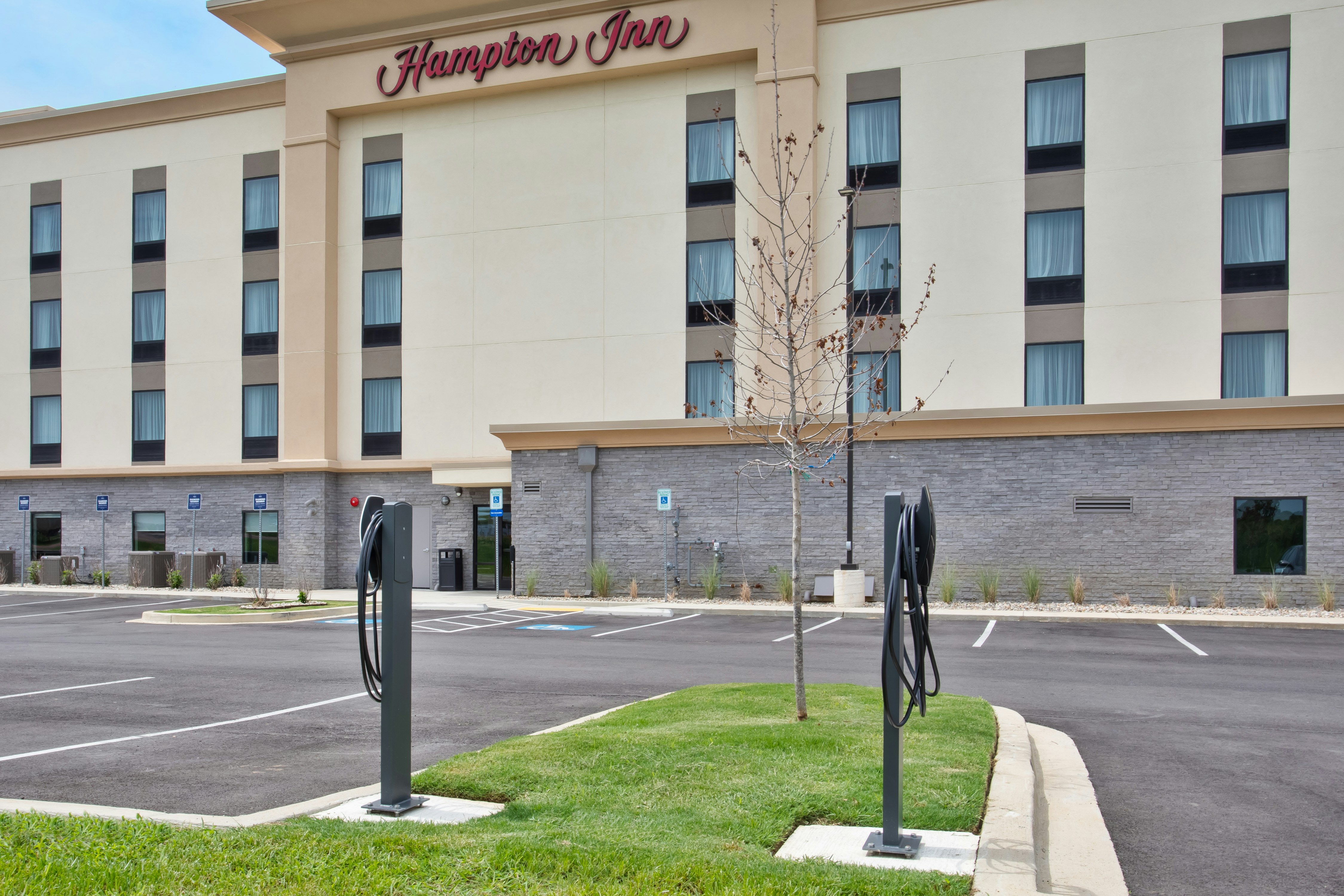 Hampton Inn Union City, TN 19/20