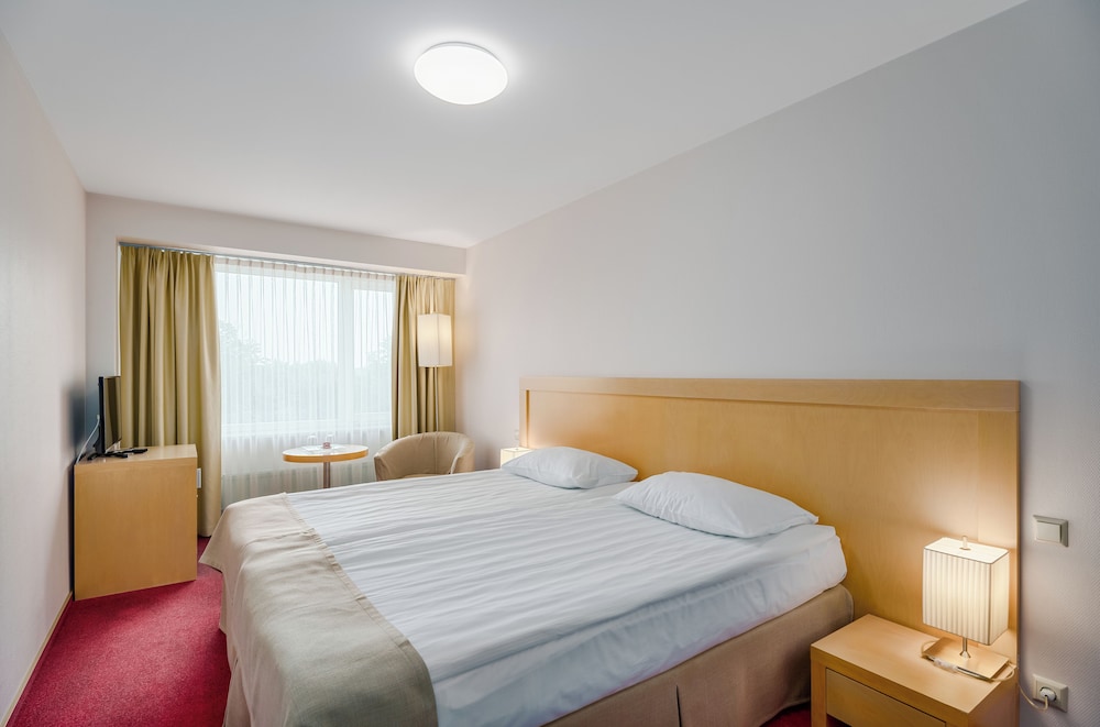 STANDARD, DOUBLE BED