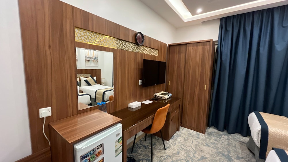Almarzam Hotel 42/58