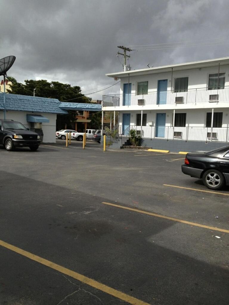 Miami Springs Inn 21/26