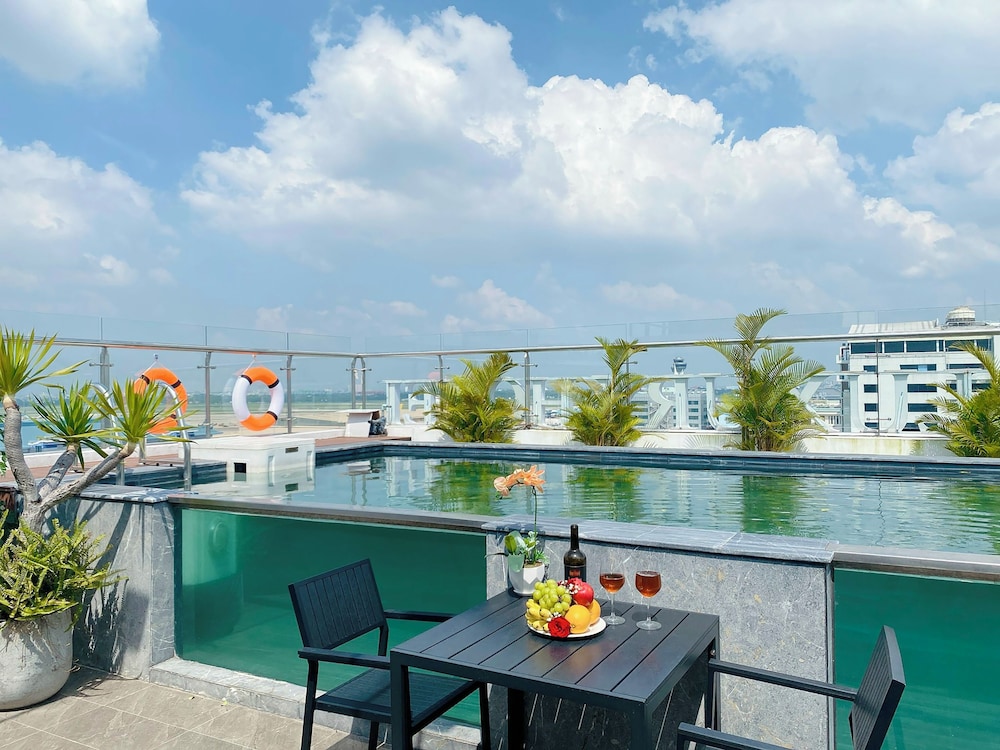 Hera Luxury Hotel 41/50