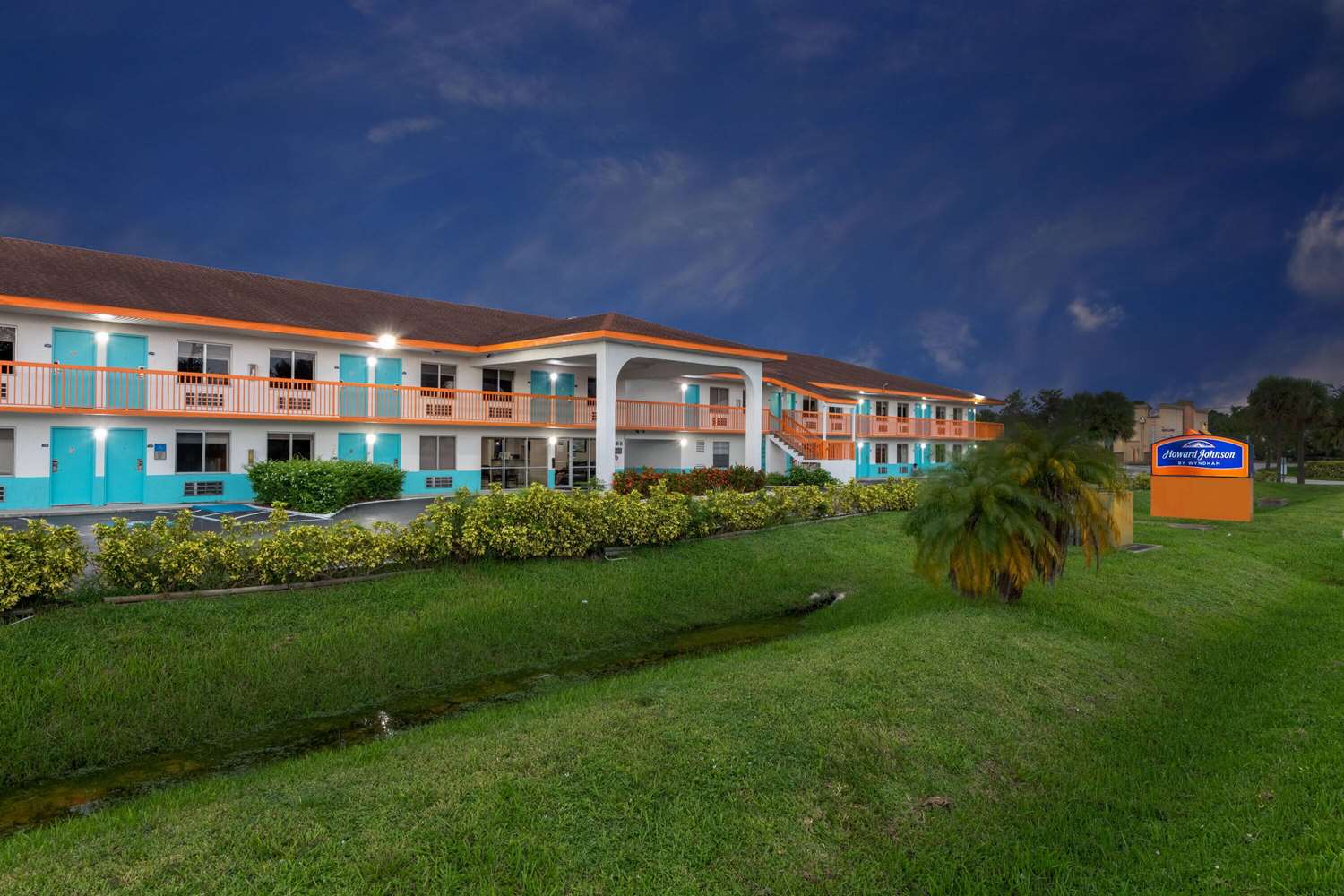 Howard Johnson By Wyndham Vero Beach/I-95 32/42