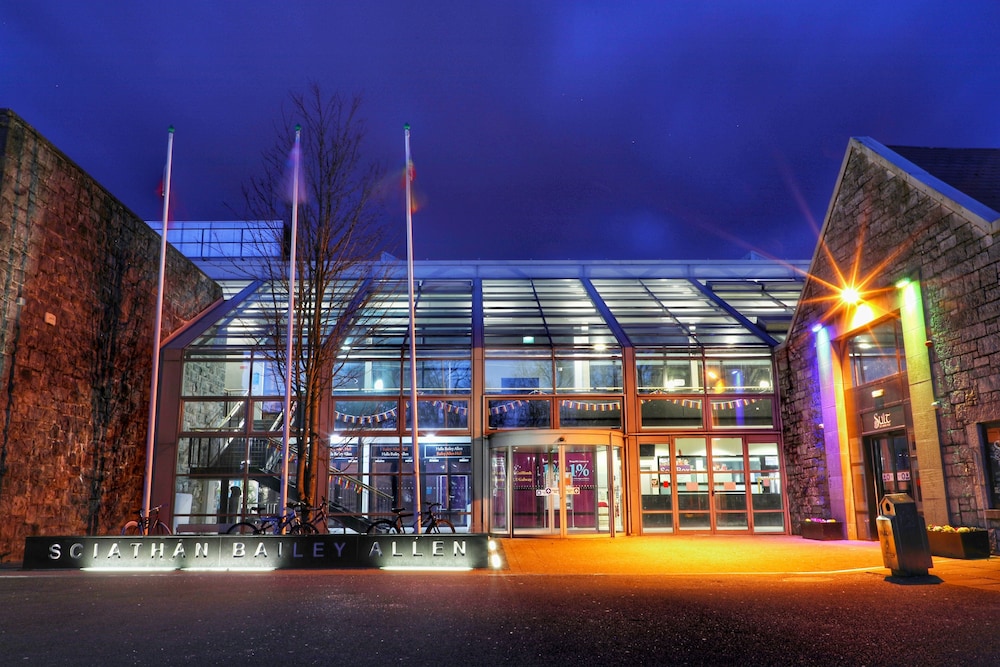Flannerys Hotel Galway in GALWAY