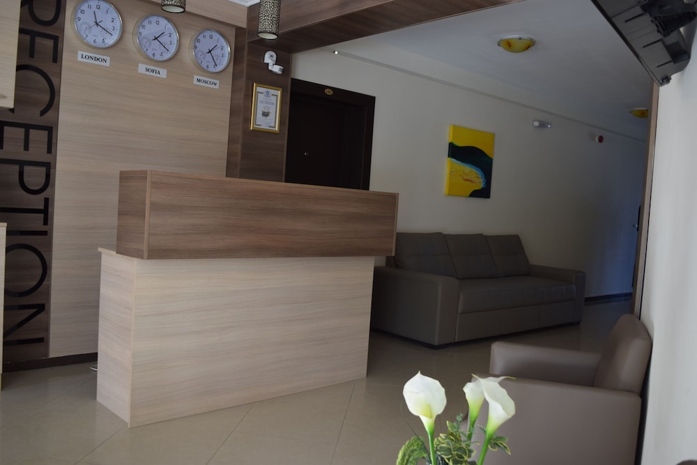 Villa Orange 3/50