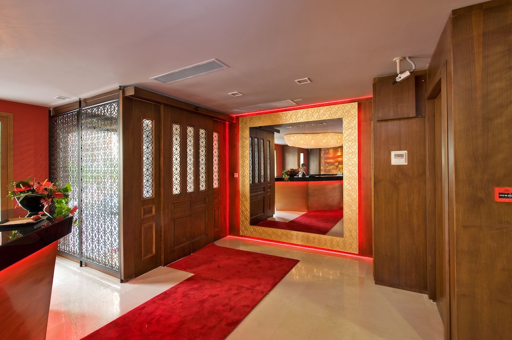 FERMAN HOTEL 7/72