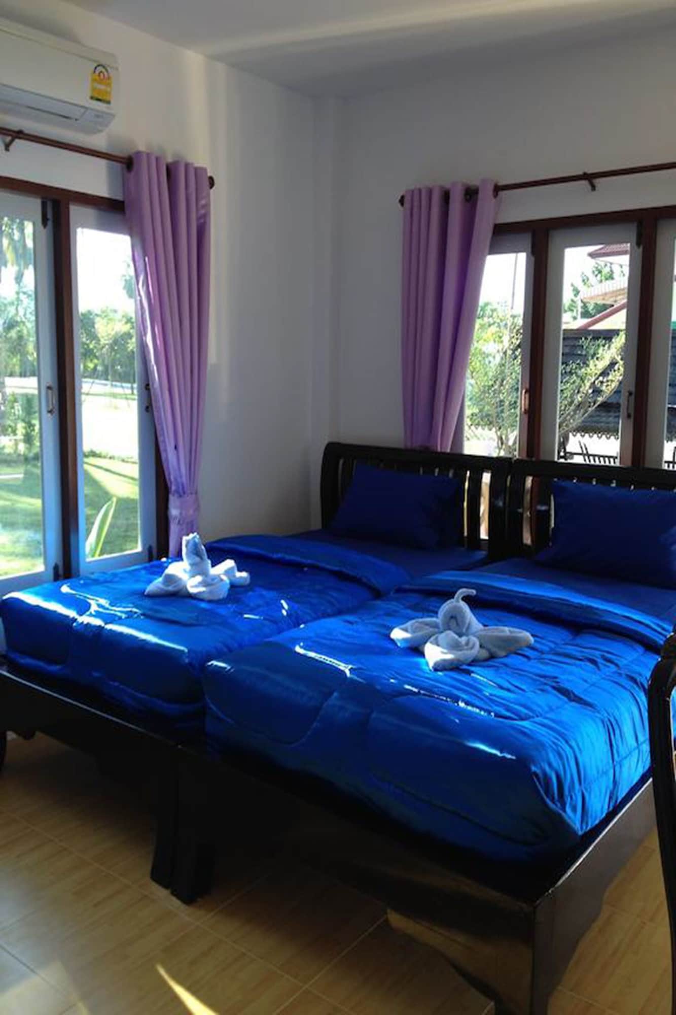 2 Bedrooms, Bungalow
