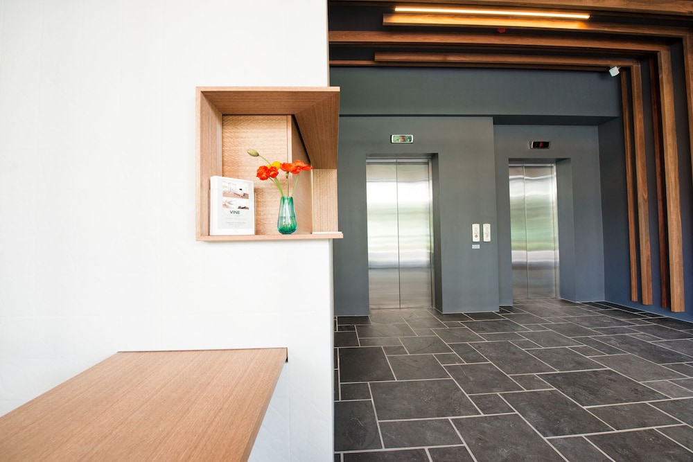 Vine Serviced Apartments 6/36