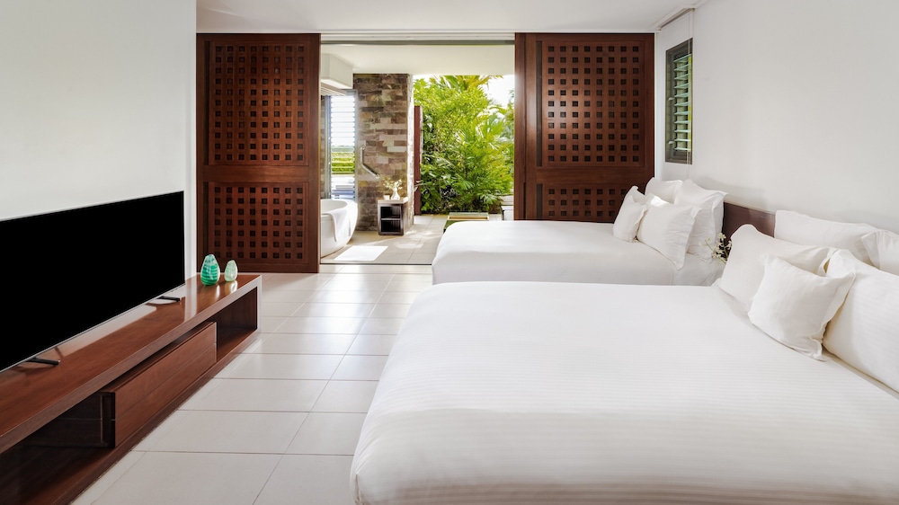 Suite, King Bed, 2 Double and Twin Beds