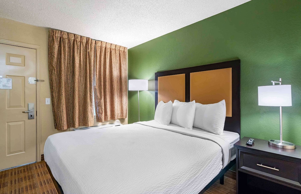 Extended Stay America - Tampa - Brandon 30/47