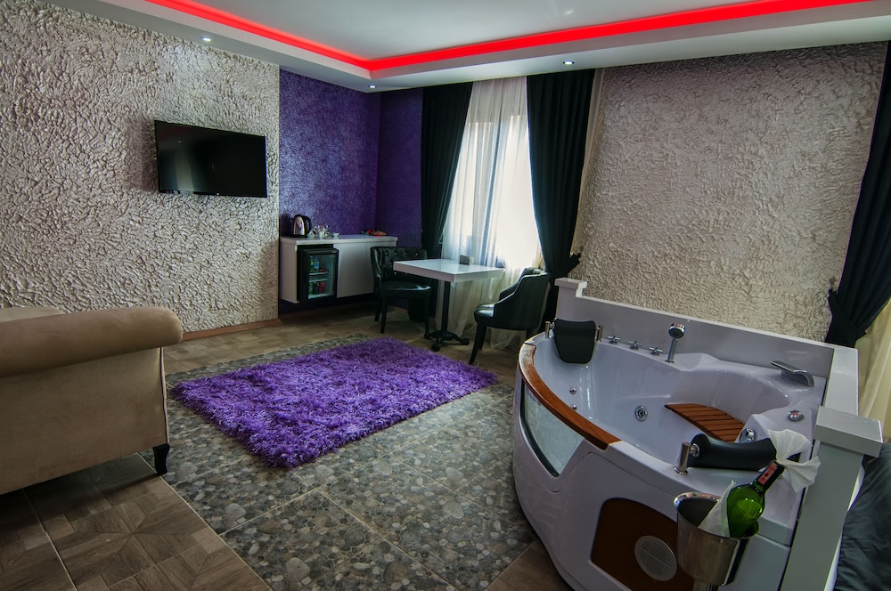 Ag Sisli Hotel 26/30