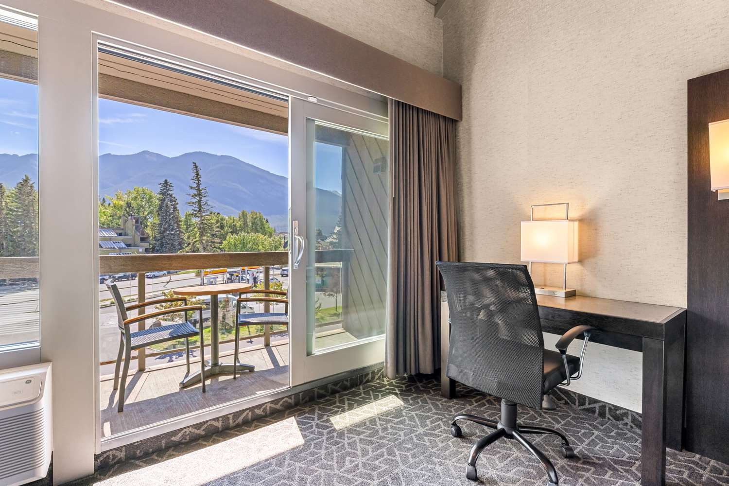 Best Western Plus Banff International Lodge 41/42