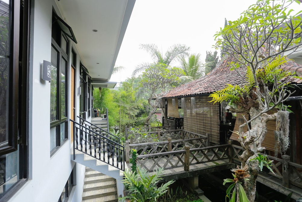 Reddoorz Sersan Bajuri 4/54