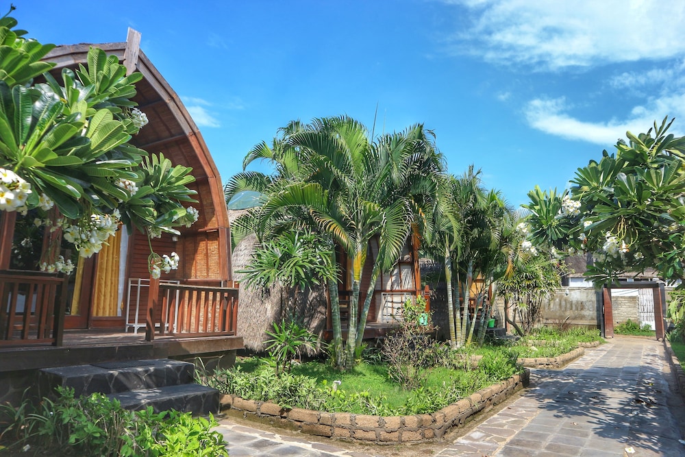GiliPaddy Resort 7/65