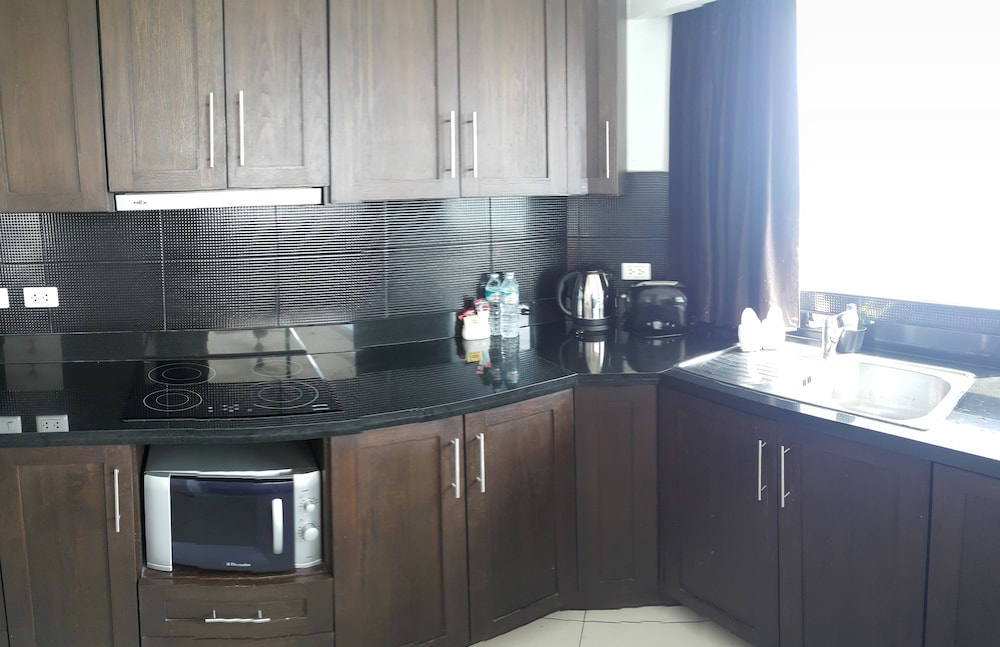 Vtsix Condo Rentals at View Talay 6 Pattaya 50/71