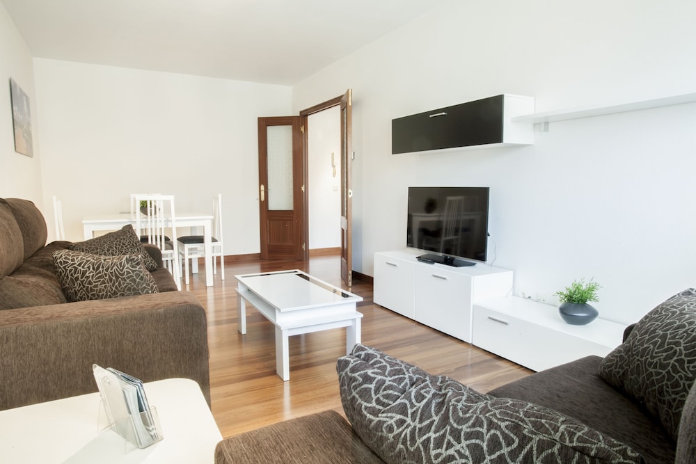 Apartamentos Alday 21/76