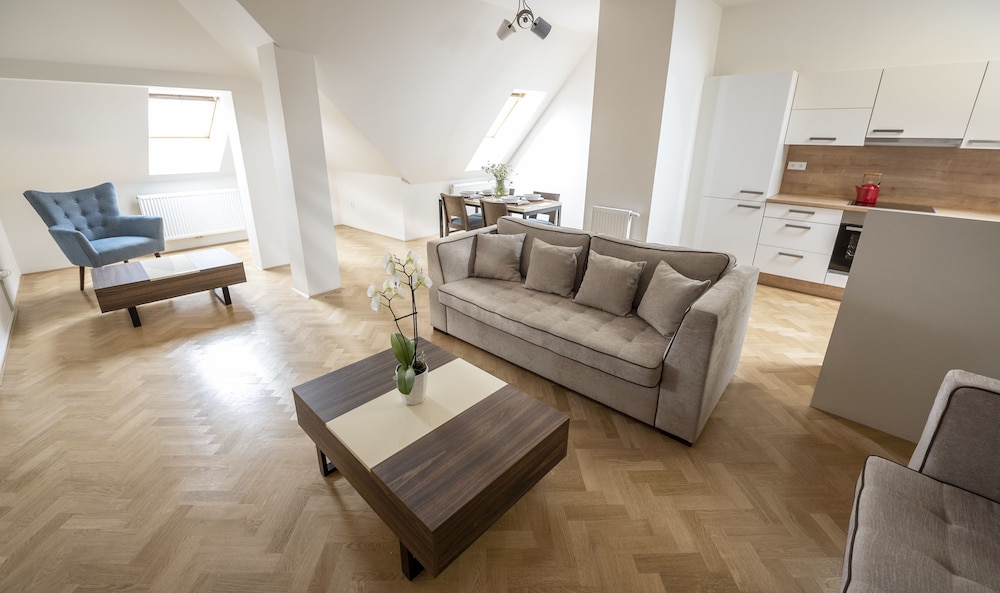 Letna Garden Suites 41/66