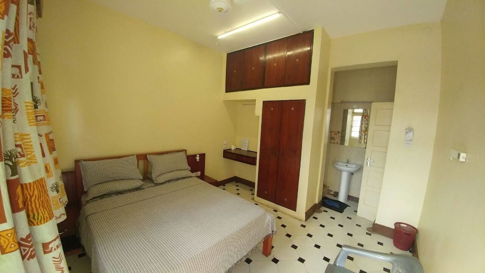 Marigold Guest House 7/11