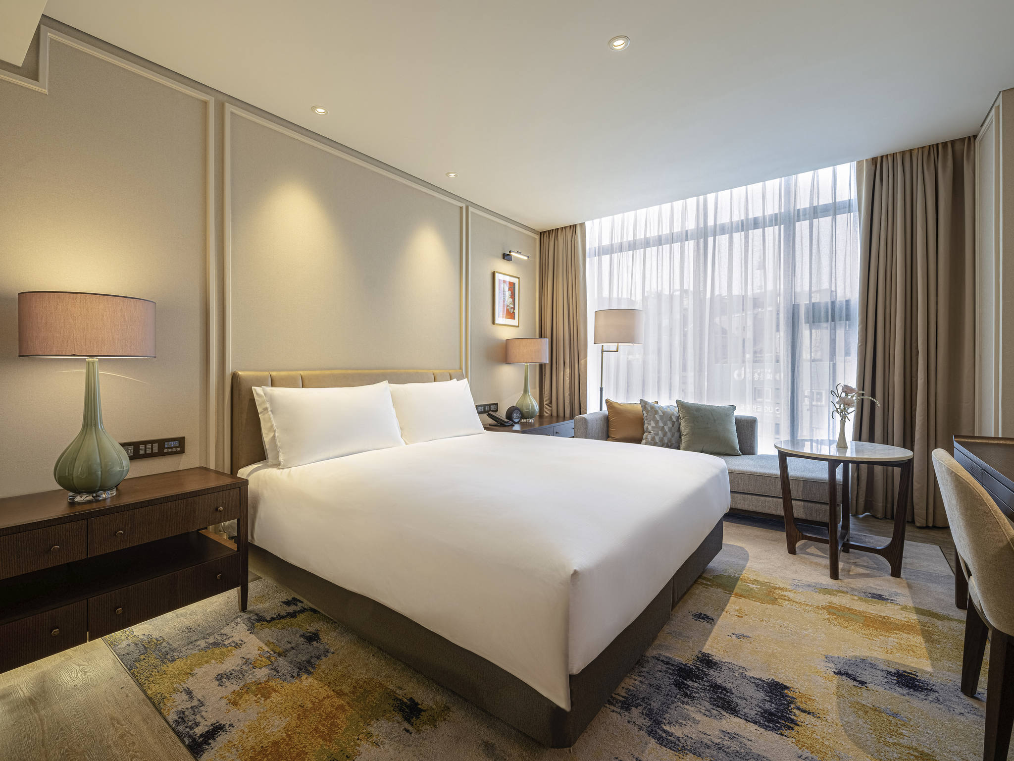 Superior, King Bed