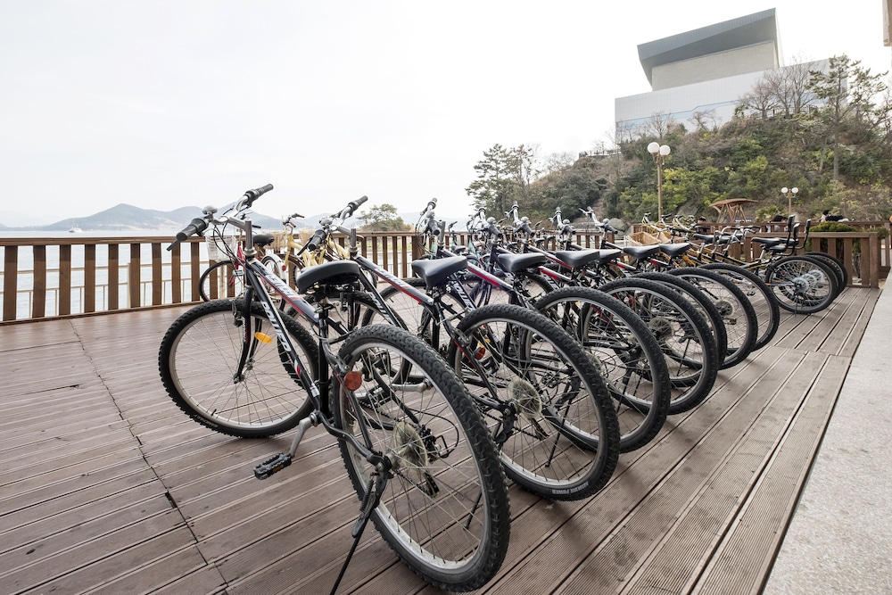 Kumho Tongyeong Marina Resort 24/52