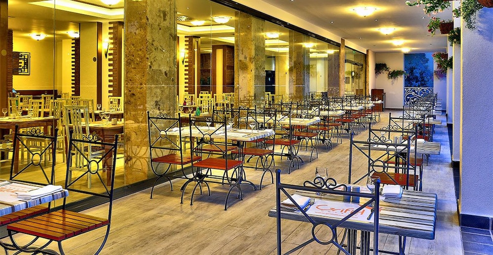 Grifid Hotel Metropol 35/50