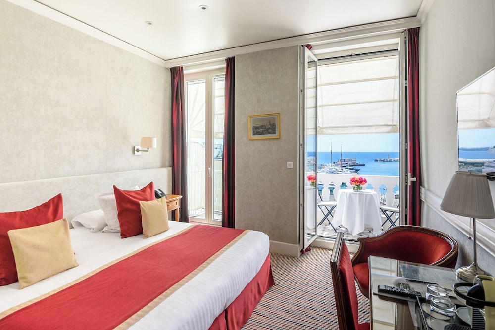 Superior, Double or Twin Bed, Sea View