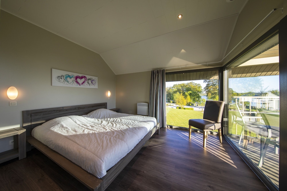 3 Bedrooms, Villa, 1 Queen and 4 Single Beds, Sauna
