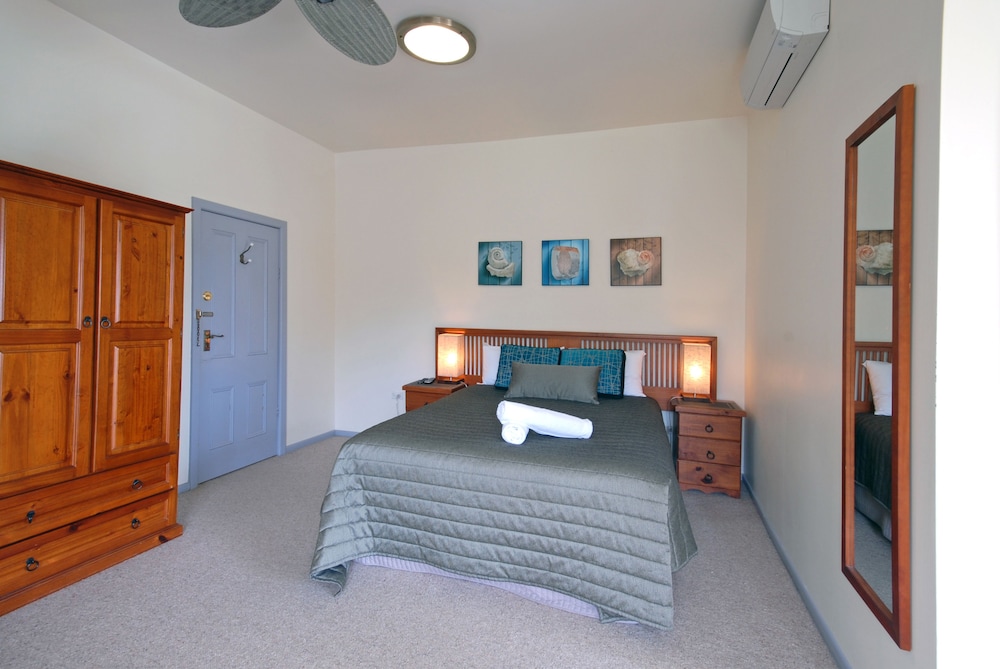 Riverview Boutique Motel 17/48