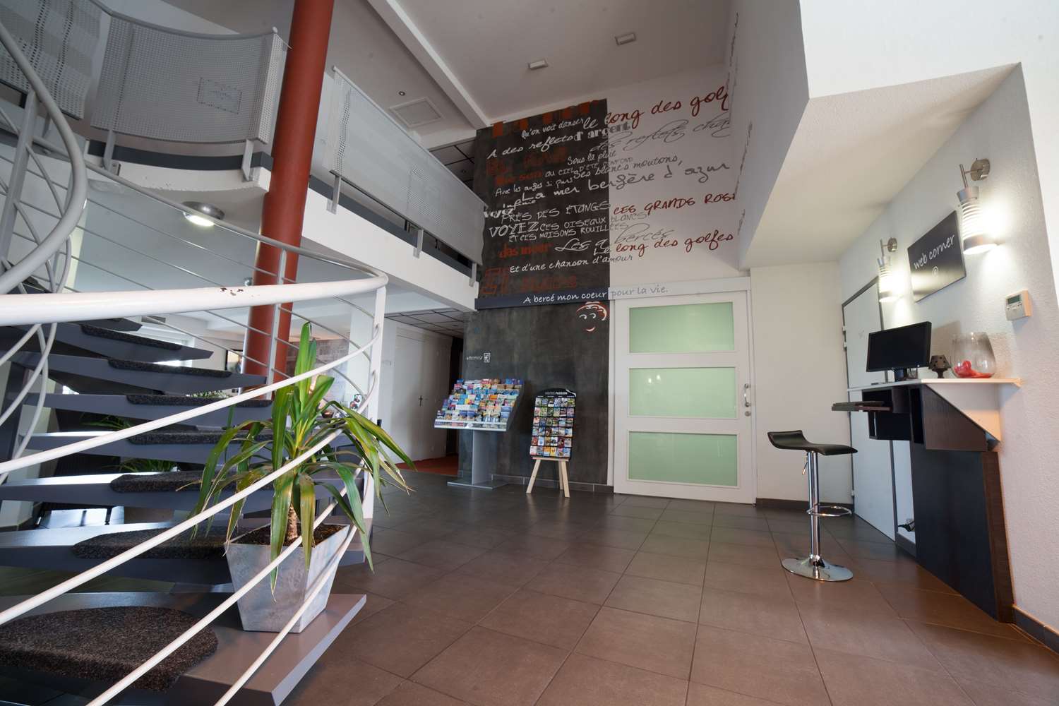 Hotel Les Domes - Perpignan Sud by Hosteletour 44/65