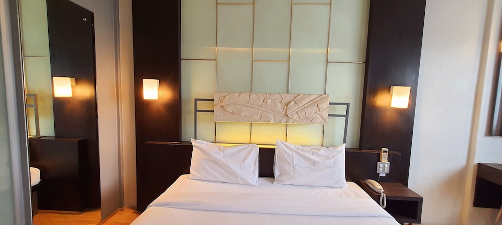 Swana Bangkok Hotel 45/72