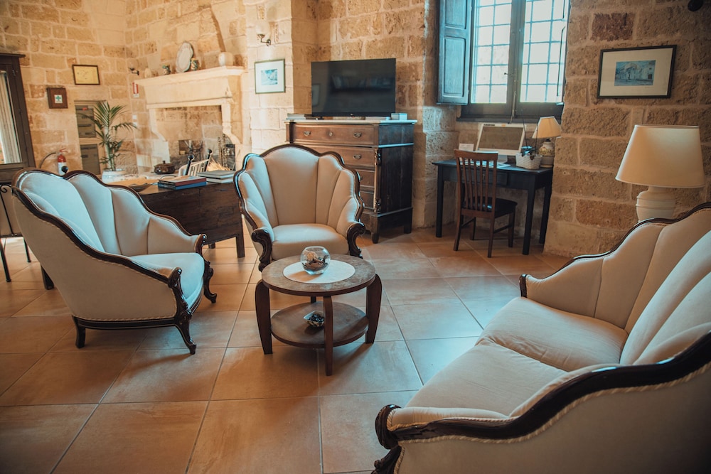 Hotel Masseria Chicco Rizzo 48/71