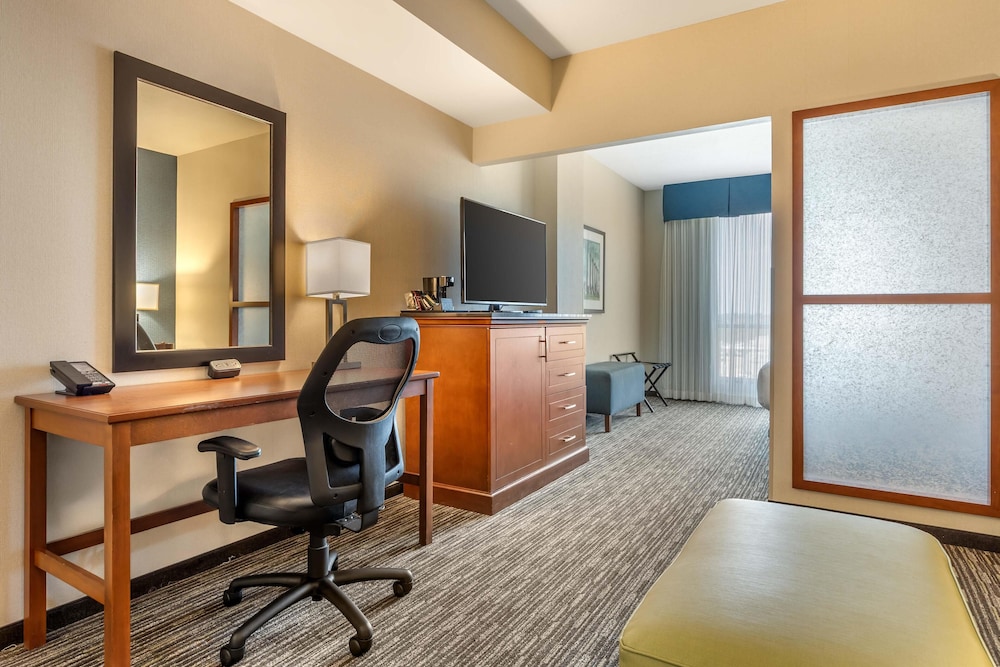 Drury Plaza Hotel Columbia East 43/50