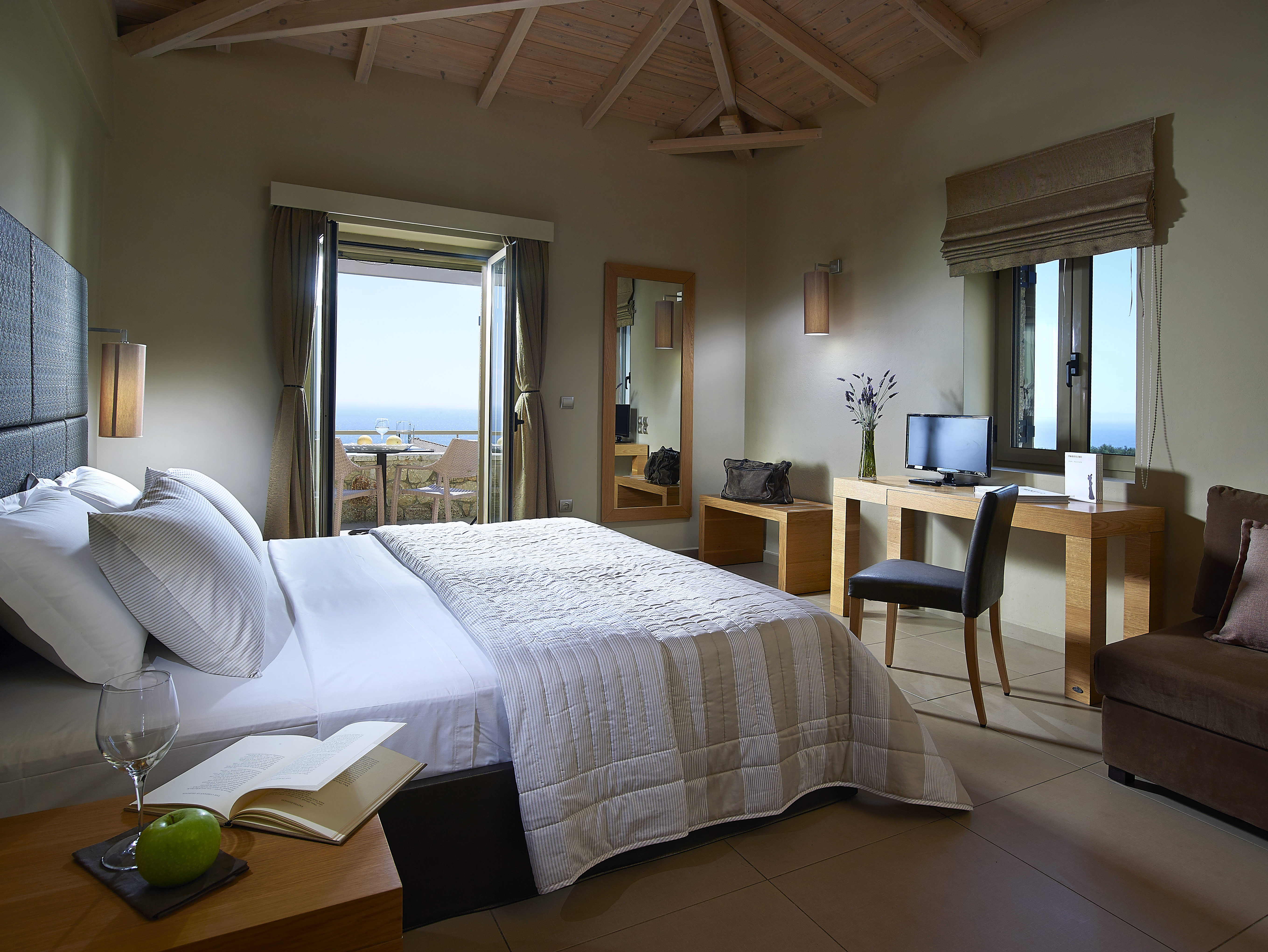 SUPERIOR, DOUBLE BED