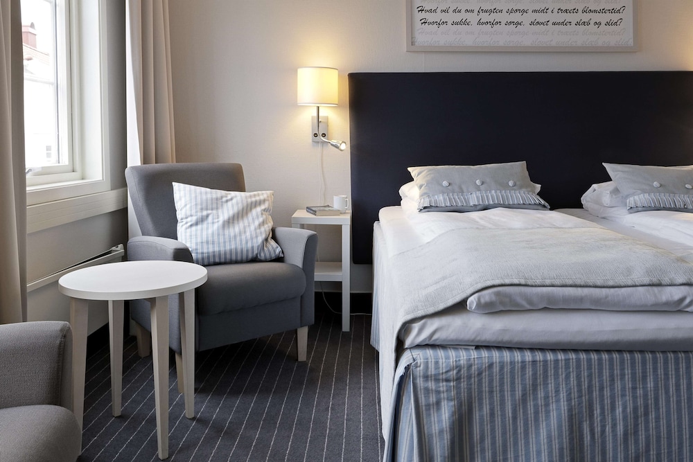 Home Hotel Grimstad 31/61